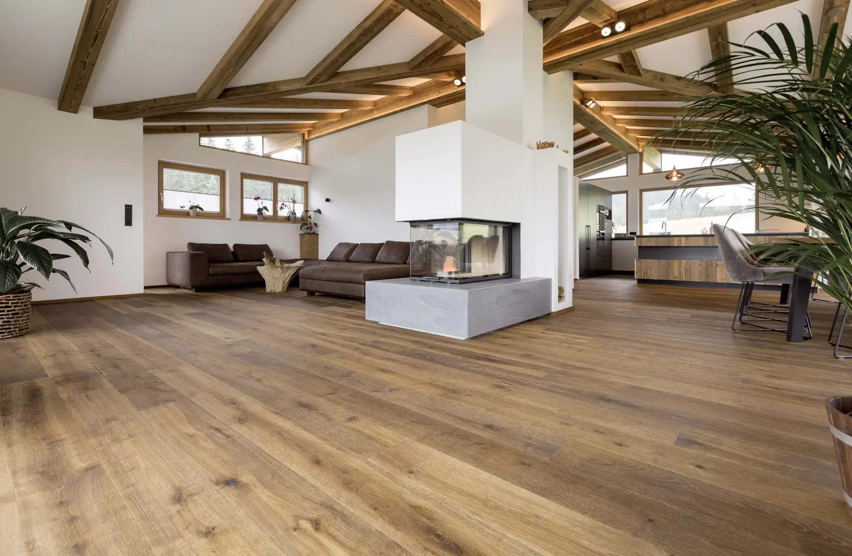 Admonter Parkett Landhausdiele Eiche Aurum rustic, gebürstet, gefast, geölt 2000 mm – Bild 3